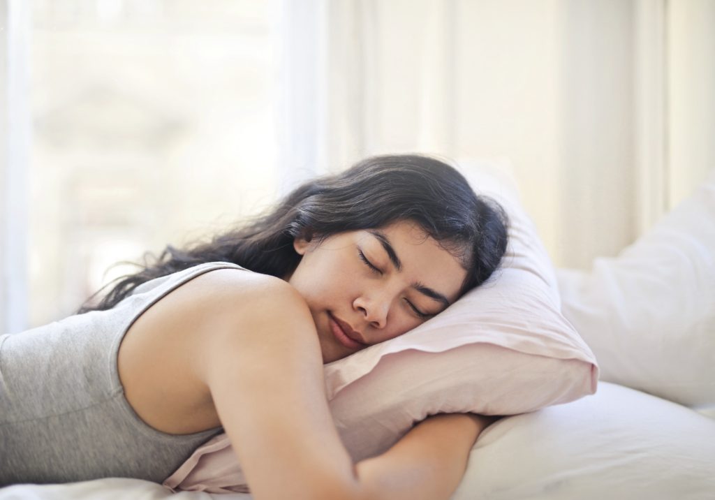 A girl sleeping - common health mistakes